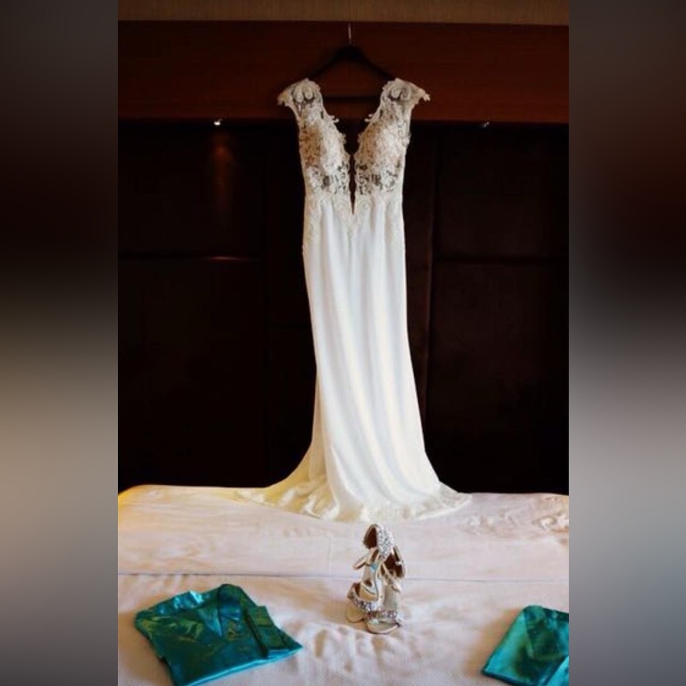 MUSE by Berta Aisha (17-20) Wedding Dress Worn for only 1 hour & dry cleaned! - Picture 10 of 13